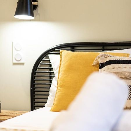 Luna - Hotel De Ville Сент Етиен Екстериор снимка